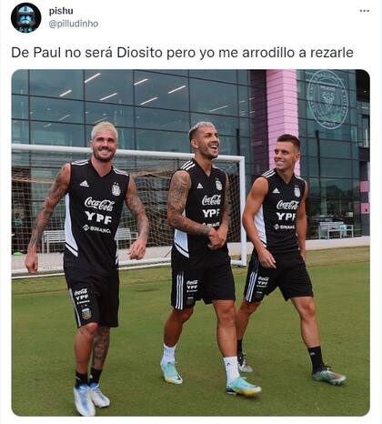 La reacción de los usuarios al nuevo look de Rodrigo De Paul (Foto: Captura de Twitter)