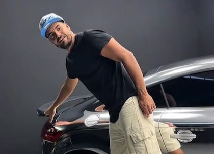 La reacción de Sergio Romero al ver su auto ploteado