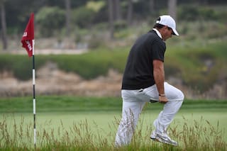 US Open: el momento de furia de Patrick Reed; falló y se la agarró con su palo