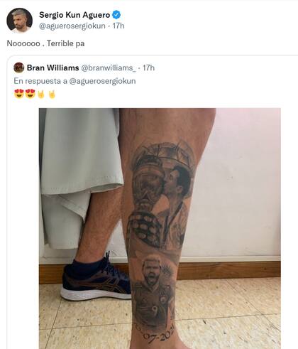 La reacción del Kun Agüero al ver el tatuaje de un fanático