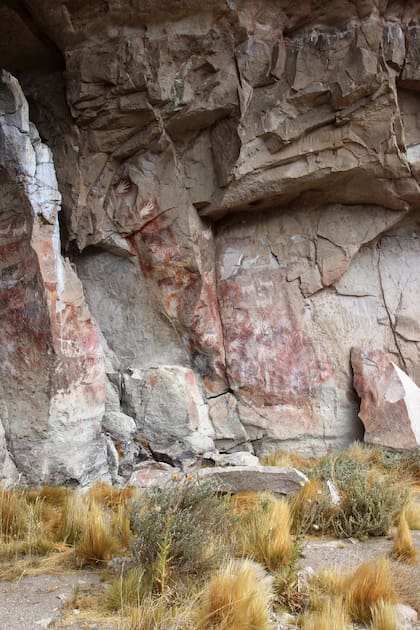 La realización de este arte rupestre estaba ligado a prácticas mágico-religiosas propiciatorias de la fertilidad, la reproducción, la caza y la medicina ritual, concepción mantenida por los tehuelches aún en tiempos de la conquista