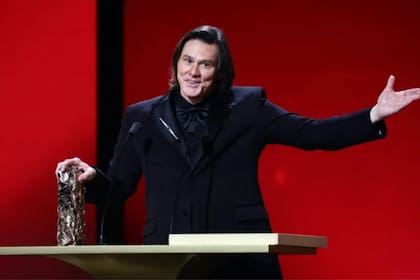 La reaparición de Jim Carrey dejó muchas preguntas entre sus fans