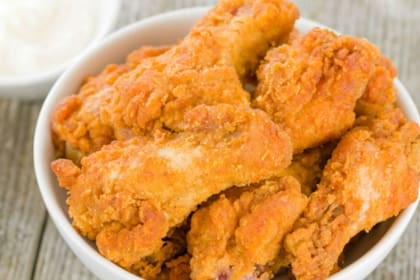 La receta del pollo frito se popularizó en el sur de los Estados Unidos
