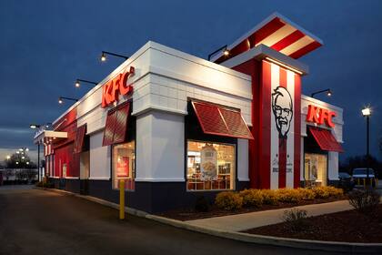 La reconocida cadena de pollo frito se muda a Texas