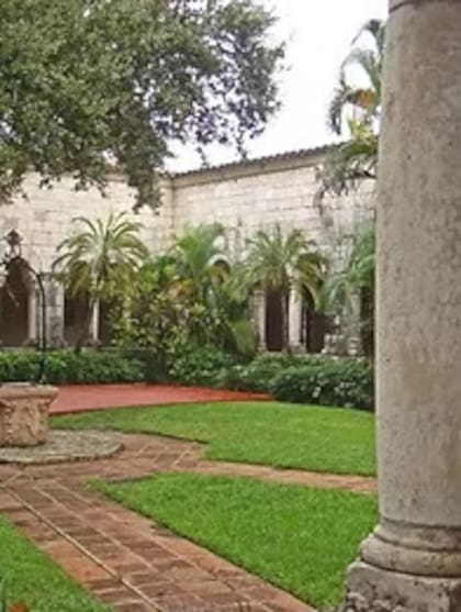 La reconstrucción del monasterio español en Miami tomó aproximadamente 19 meses (Spanish Monastery)