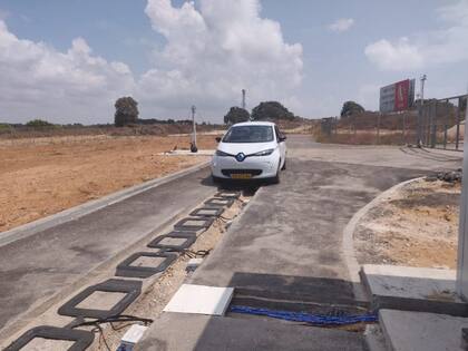 La red de bobinas instaladas debajo de la carretera