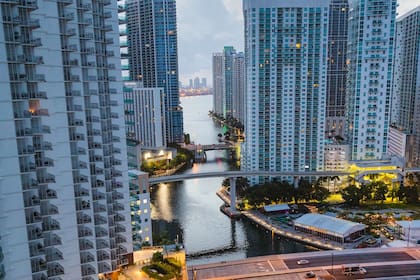 La reforma permite que terrenos destinados a oficinas o fábricas se transformen en comunidades de uso mixto