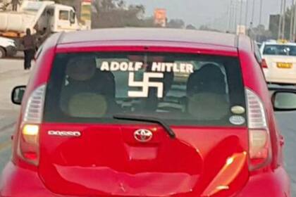 La región en la que ganó Hitler Uunona fue una colonia alemana en otro tiempo y en los últimos años se han registrado casos de rebrotes neonazis