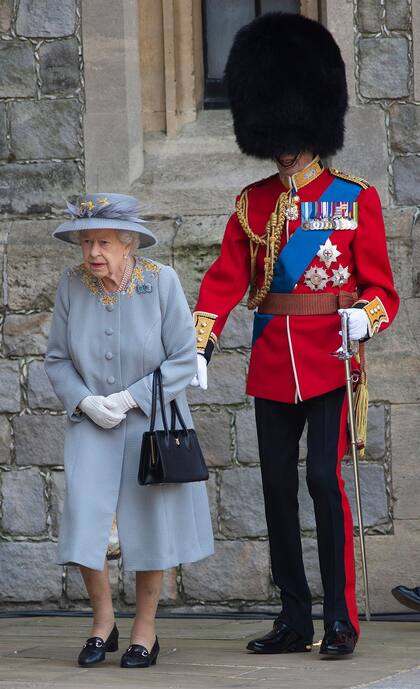 La reina estuvo acompañada por su primo, el príncipe Eduardo