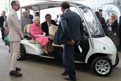 La reina Isabel II de Gran Bretaña visita el RHS Chelsea Flower Show 2022 en Londres, el 23 de mayo de 2022