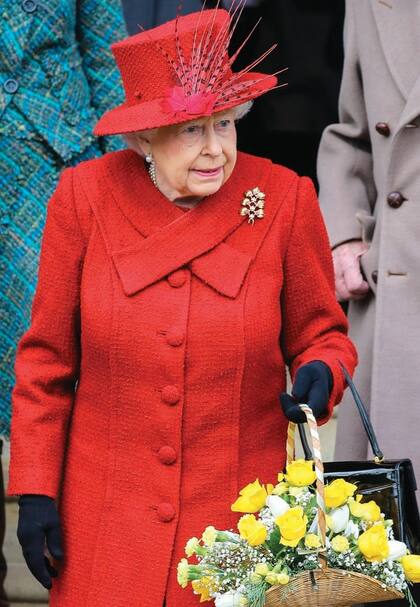 La reina Isabel II irá a la boda real y días antes conocerá a los padres de Meghan