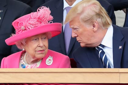 La reina Isabel II junto a Donald Trump el 5 de junio de 2019