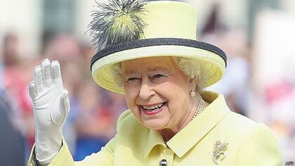 La reina Isabel II, su familia y sus propiedades atraen a millones de turistas cada año