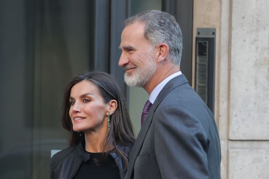 La prensa europea ya recoge las infidelidades de la reina Letizia a su marido Felipe VI 8 Merca2.es Una omisión que no se entiende en España, salvo que medien amenazas