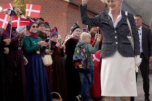 El curioso trabajo que la reina de Dinamarca consiguió en Netflix