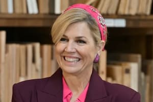 El look reciclado de Máxima Zorreguieta con un accesorio en la cabeza que marca tendencia