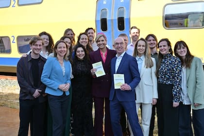 La reina Máxima cumplió compromisos en Haarlem y Utrecht en el marco de la Semana de la Economía Circular (Foto: Instagram @ministerkgg)