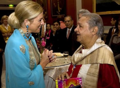 La reina Máxima de Holanda, otra de las que elige los diseños del puntano.