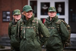 La reina Máxima de Holanda se unió al Ejército como reservista: qué hay detrás de su decisión