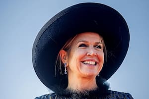 La reina Máxima participó de una actividad en el puerto y se robó todas las miradas con su sofisticado outfit (Foto: Instagram @patrickvkatwijk)