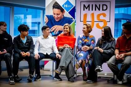 La reina Máxima visitó el Colegio de Haarlem en su rol de presidenta honorario de la Fundación Mind Us, la cual promueve la salud mental en los jóvenes (Foto: Instagram @koninklijkhuis)