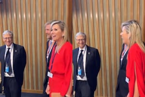La reina Máxima y el rey Guillermo Alejandro con Bill Gates en Nueva York (Foto: Captura de video / Instagram @eo_blauwbloed)