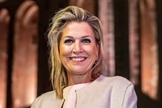 El sofisticado y elegante look total pink con el que Máxima se lució en un evento