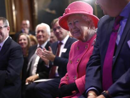 La reina pasó el día de su aniversario en un evento en la Royal Institution of Chartered Surveyors.
