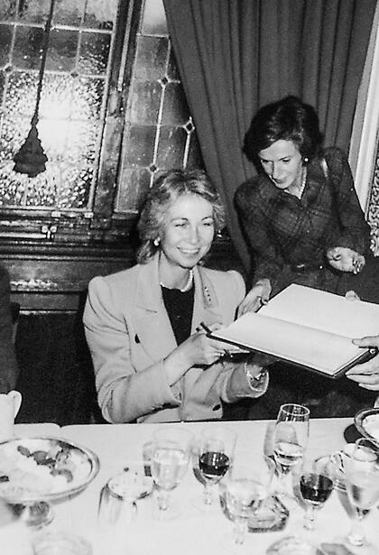La Reina Sofía en el Plaza Hotel, una de sus visitas ilustres