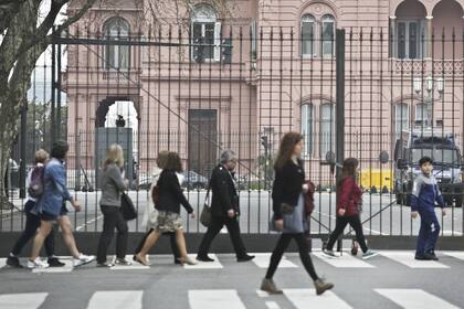 La reja que protege a la Casa Rosada