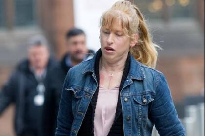 La relación de Kearns con su novio ya venía mal desde hacía un tiempo, cuando ella comenzó a tener una conducta agresiva y acusaba al hombre de que la engañaba