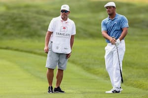 DeChambeau se separó de su caddie y su archirrival Koepka hizo un oportuno posteo en Twitter