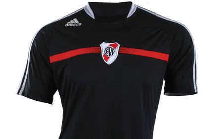 La remera suplente