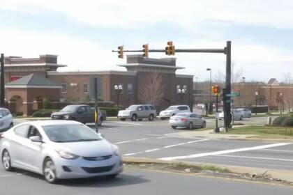 La renovación de los semáforos y la instalación de semáforos nuevos también será parte del proyecto. (NCDOT)