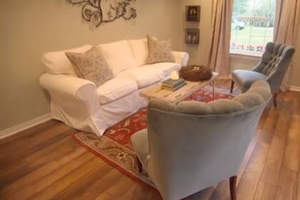 La renovación del interior como una sala de estar. Imagen: HGTV