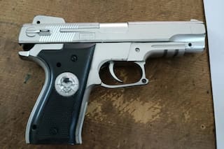 Una madre instigó a su hijo a ingresar con una réplica de arma de fuego a una escuela de Mendoza