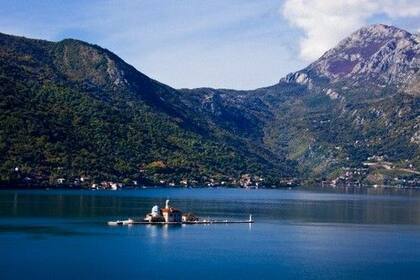 La República de Minerva, en el Pacífico sur, el "nuevo país" que terminó rápido pero que llegó a acuñar monedas y a izar su bandera hace medio siglo