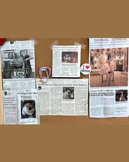 La residencia se encuentra decorada con recortes y objetos en honor a la cantante (Instagram/@elesquiu)