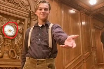 La resolución al enigma se encuentra en el reloj.