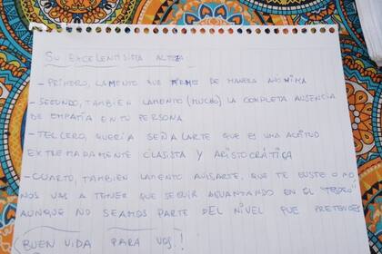 La respuesta de Antonella ante el mensaje de su vecino
