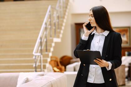 La restricción de visados para más de 19 países y la suspensión por tres semanas de las entrevistas para el visado estudiantil contribuyó a la disminución de estudiantes extranjeros