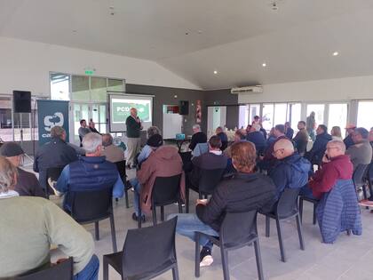 La reunión de dirigentes de Carbap en la Rural de Chacabuco
