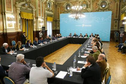 La reunión que contó con la presencia de dirigentes de la Mesa de Enlace y otras entidades