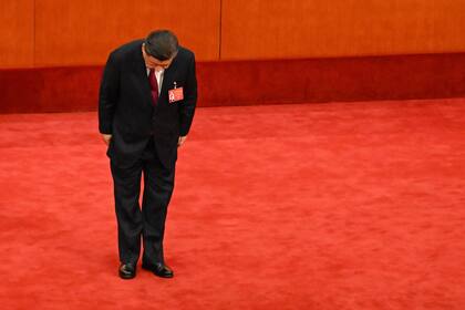 La reverencia de Xi a los miembros del partido