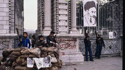 La Revolución iraní de 1979 dio pie a un gobierno islámico que rechazaba todo tipo de influencia occidental