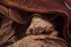 La ropa de las momias estaban espolvoreadas con cinabrio.