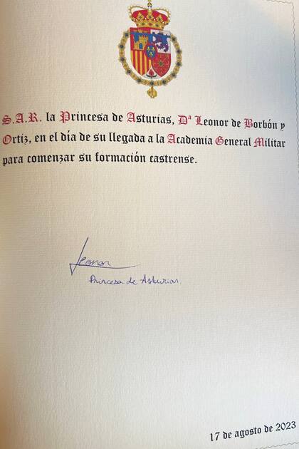 La rúbrica de Leonor.