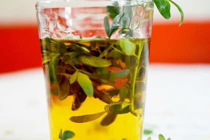 La ruda se puede consumir en infusiones