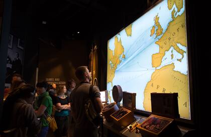 La ruta del Titanic proyectada en una de las salas.