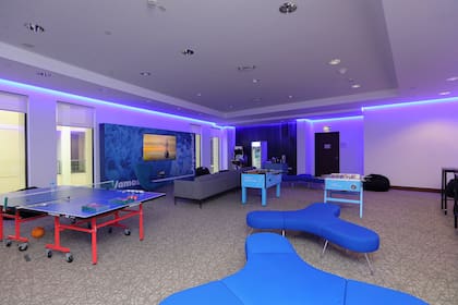 La sala de esparcimiento, con metegol incluido